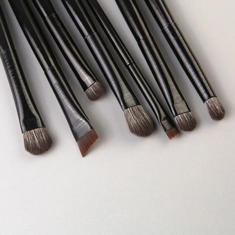 6-Piece Eye Makeup Brush Set with Synthetic Hair & Wooden Handles - Professional Cosmetic Tools