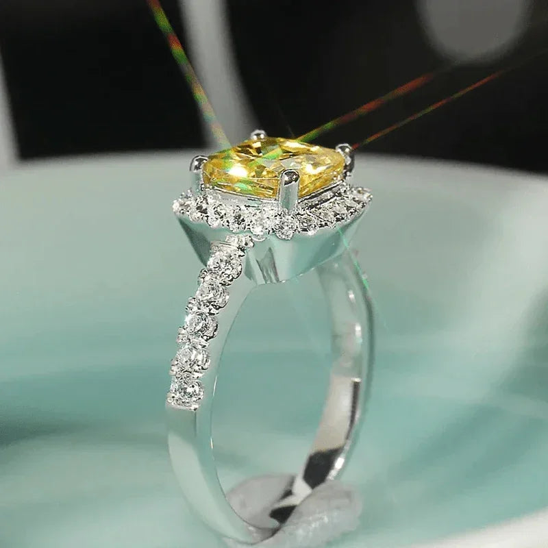 Elegant Cubic Zirconia Women’s Ring - Luxury Wedding Anniversary Jewelry