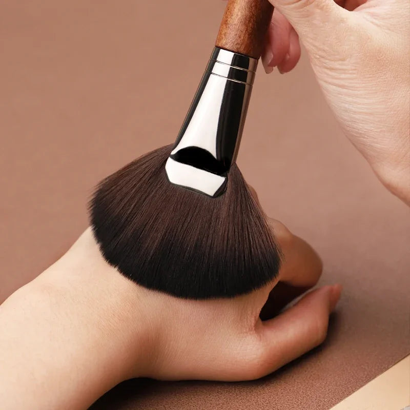 Professional Makeup Brush Set & Kit with Eyeshadow, Blush, Foundation & Eyebrow Brushes