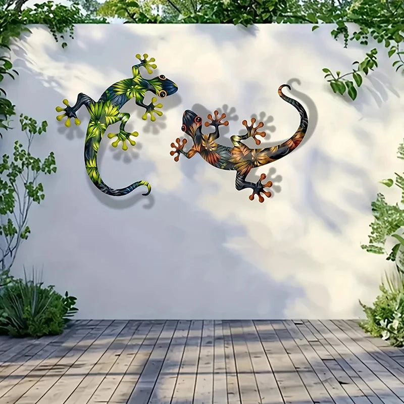 Iron Gecko Wall Decor - Garden & Home Wall Art for Indoor and Outdoor Spaces