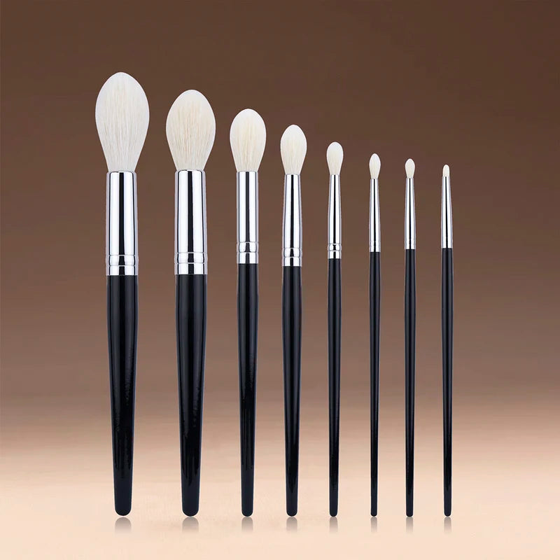 Tapered Eye Makeup Brush for Eyeshadow Contouring Highlighting Goat Hair