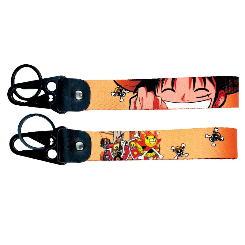 One Piece Eagle Beak Keychain with Short Lanyard - Car Motorcycle Key Holder Gift