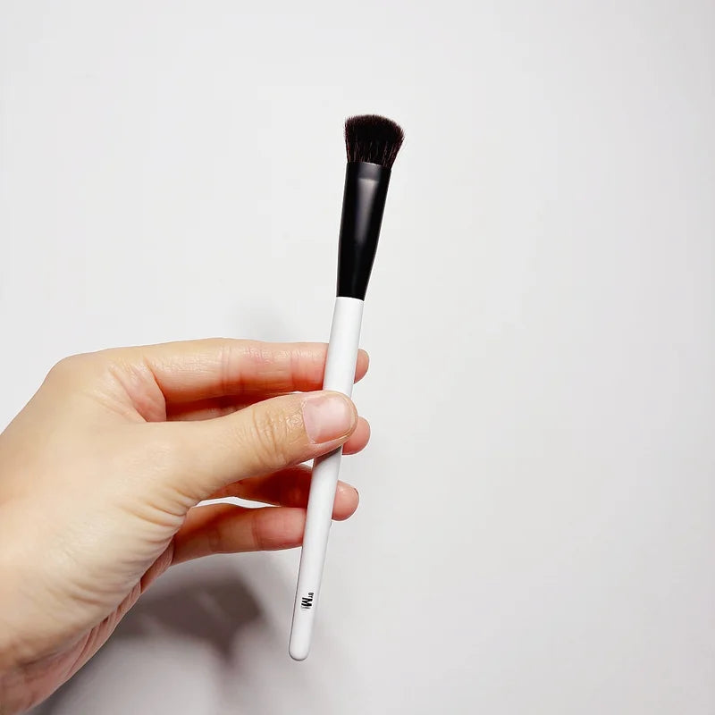 Concealer Makeup Brush with Sloped Round Tip for Liquids and Creams