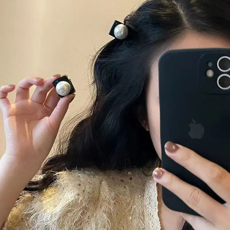 2pcs Pearl Hair Accessories with Strong Grip - Elegant Versatile Headwear