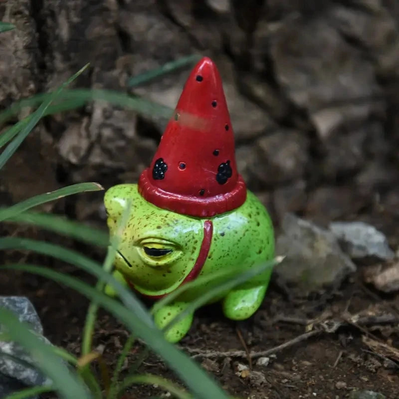 Cute Frog Garden Statue Party Hat Decor for Courtyard and Halloween Gifts