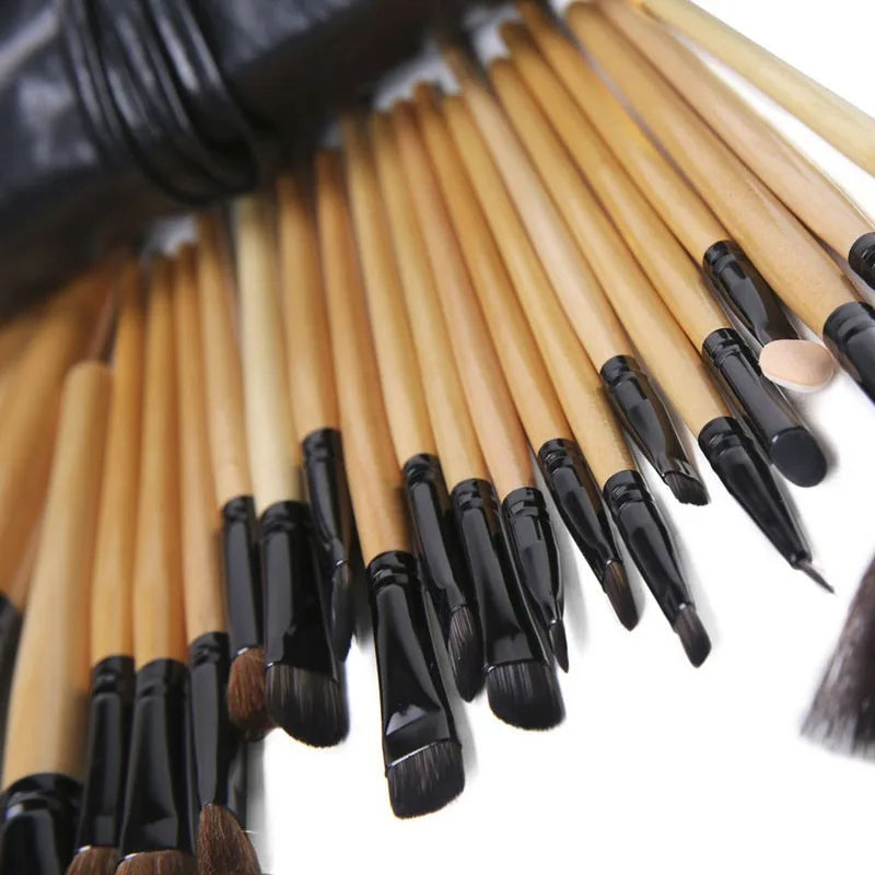 24-Piece Makeup Brush Set with Portable Leather Case - Professional Cosmetics Tools