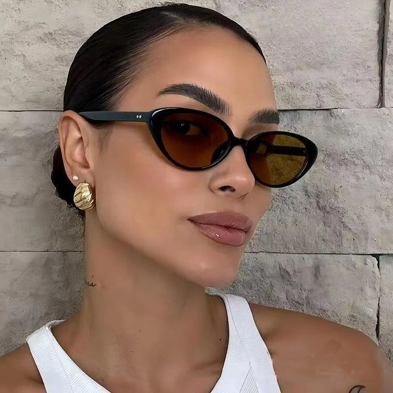 Retro Cat Eye Sunglasses for Women Men Rivet Triangle Style Multi Color Fashion Eyewear