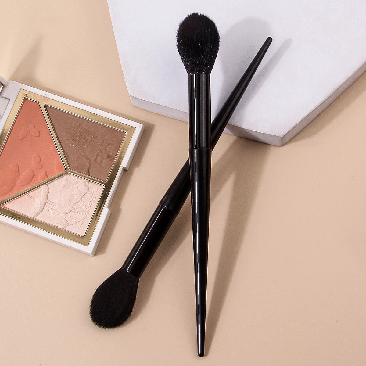 2pcs Soft Fiber Bristle Flame Type Loose Makeup Brushes - Blush & Setting Tool