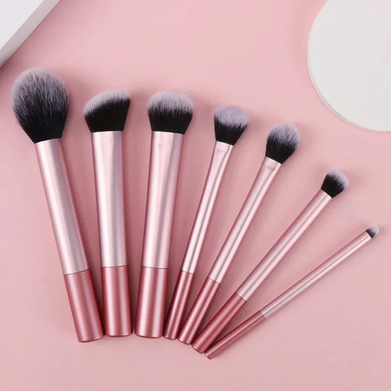 Professional Makeup Brush Set with Travel Pouch - Blush, Concealer, Eye Shadow & Powder Brushes