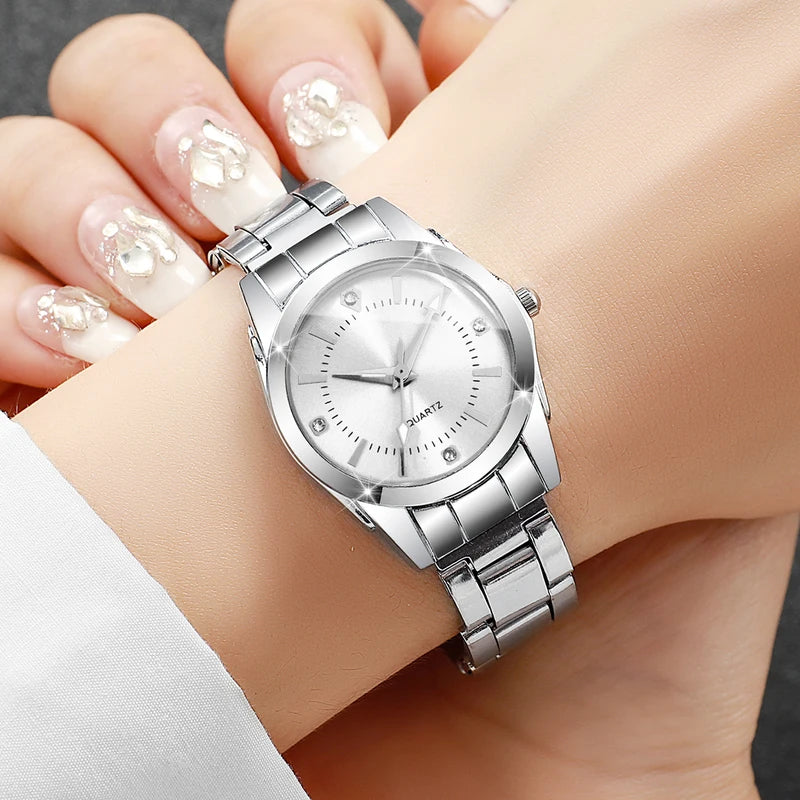 Fashion Women’s Rhinestone Quartz Wrist Watch - Casual Elegant Ladies Clock