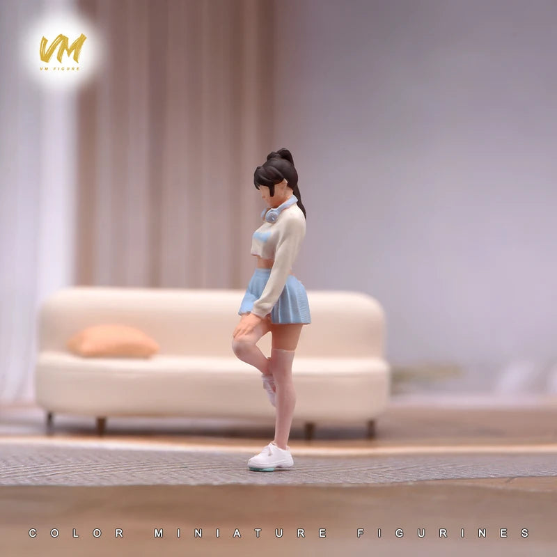 Miniature Male Female Street Scene Model Figures for Vehicle Decoration and Collectibles
