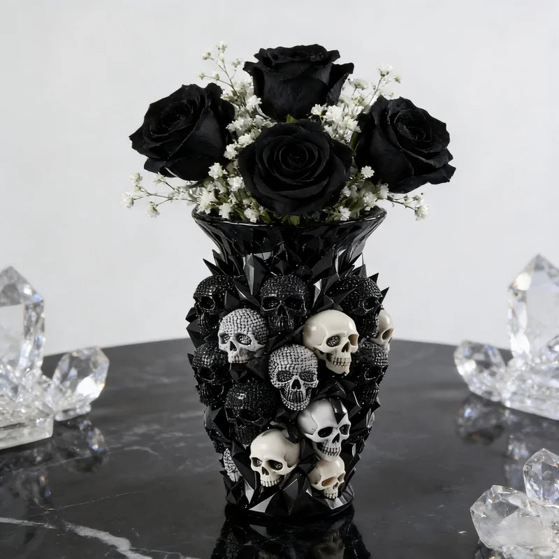 3D Skull Decorative Vase - Gothic Resin Flower Holder for Halloween & Home Decor