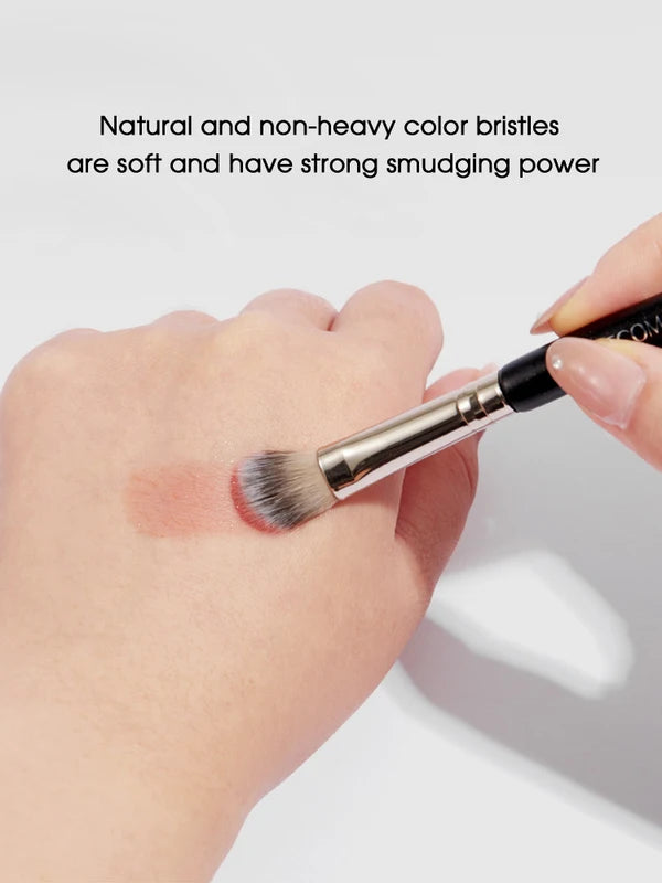 Double-Headed Eyeshadow Makeup Brush for Precise Eye Application Soft Hair