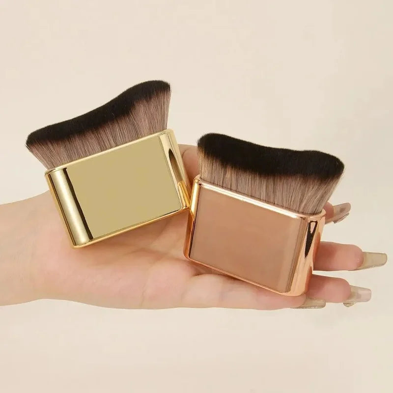 Single Wave-Shaped Flat Top Makeup Brush - Soft Synthetic Bristles & Handle