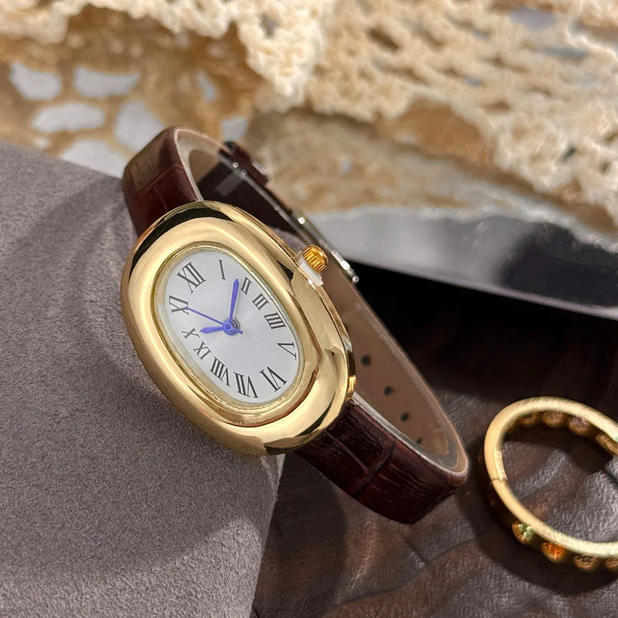 Oval Vintage-Style Ladies' Quartz Wristwatch with Leather Band