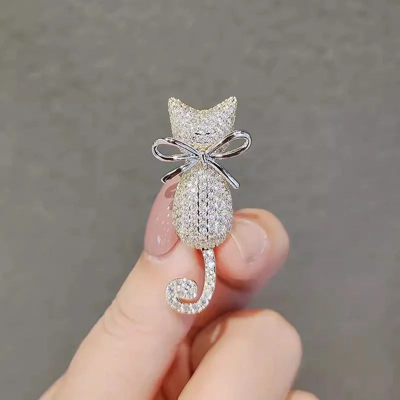 Cute Rhinestone Cat Brooch for Women Animal Jewelry Gift