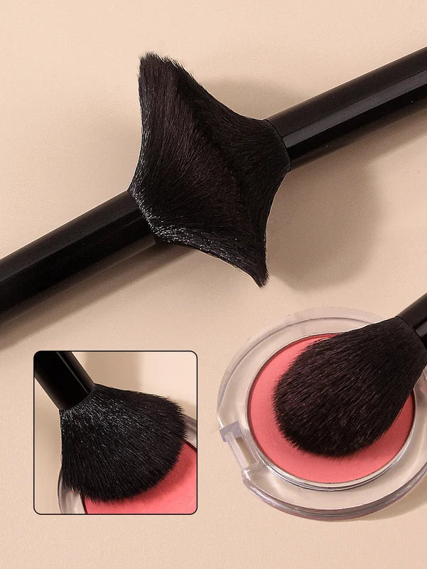 2pcs Soft Fiber Bristle Flame Type Loose Makeup Brushes - Blush & Setting Tool