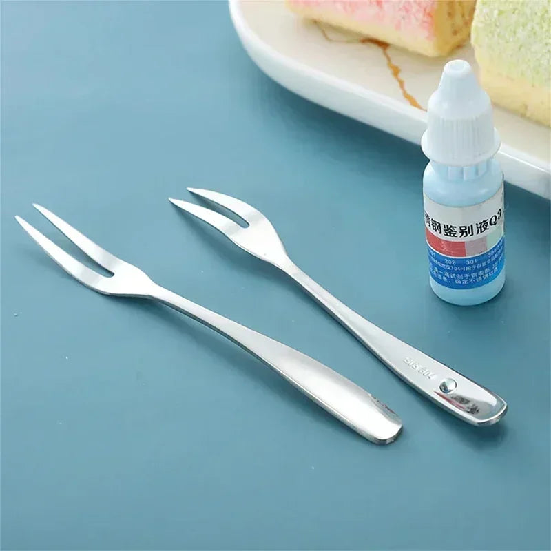 13cm Stainless Steel Fruit Forks Set - Small Dessert Snack Cake Forks for Parties and Cafeterias