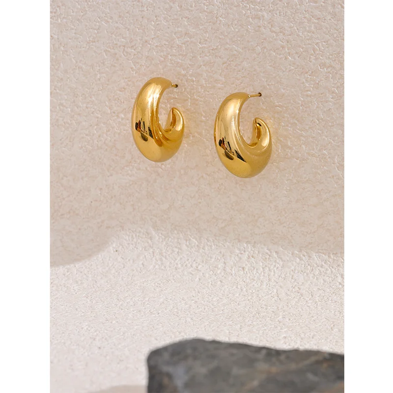 Women’s Chunky C-Shape Stainless Steel Earrings - 18K Plated Waterproof Jewelry