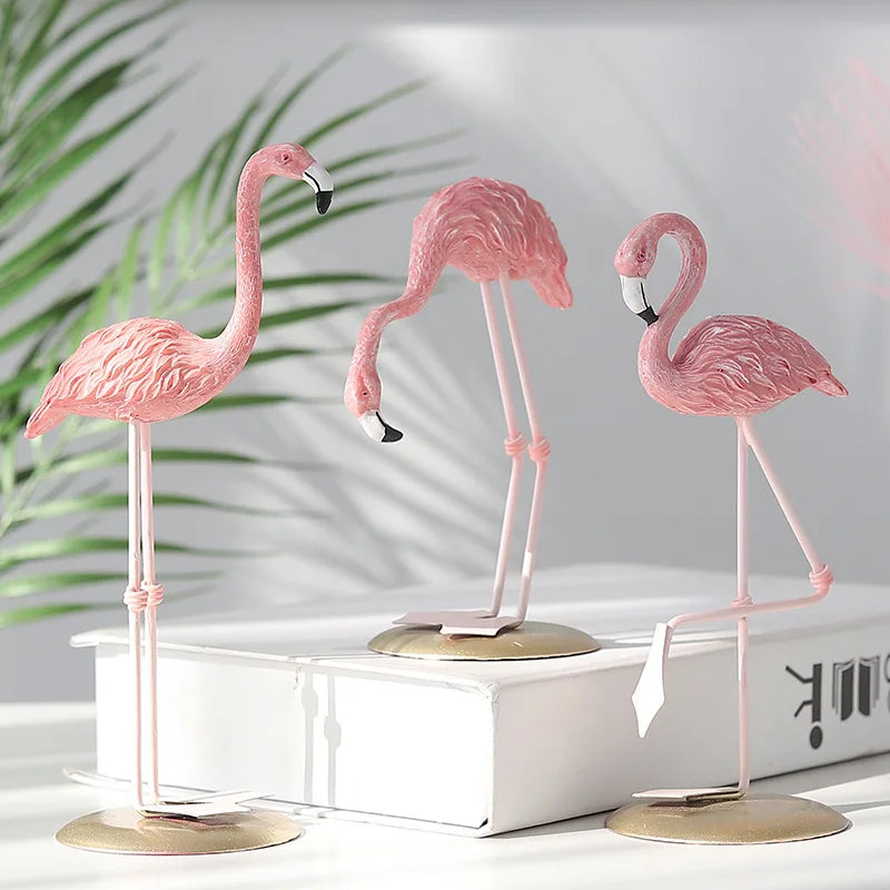 Resin Flamingo Ornament - Desktop Decor for Home & Office, Lifelike Design