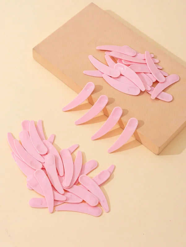 Disposable Crescent Face Mask Spatulas 50-Pack for Skincare Application