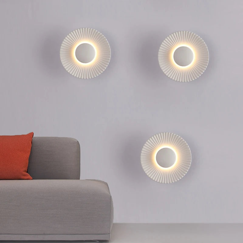 Modern Aluminum Wall Light - LED Disc Shaped Wall Sconce for Living Room & Bedroom