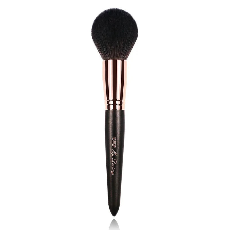 Large Round Bronzer Brush with Goat Hair for Powder and Blush Makeup