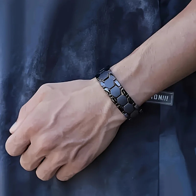 Men's Magnetic Titanium Alloy Bracelet - Detachable Hexagonal Wide Bead Gift