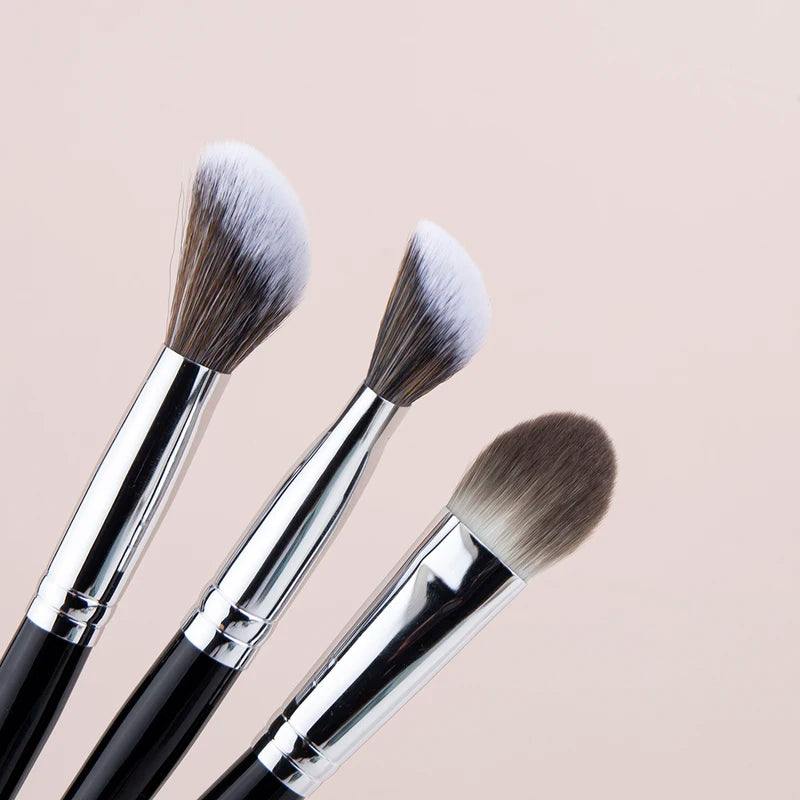 Cream Blush Brush for Powder & Stippling Application - Professional Makeup Tool