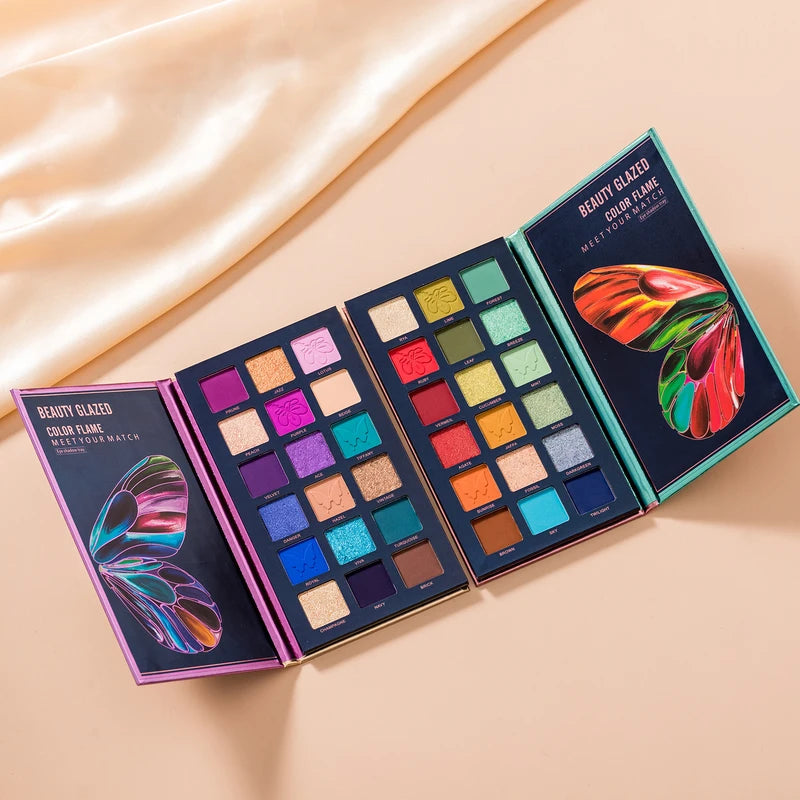 18 Color Eyeshadow Palette with Matte, Shimmer & Satin Finishes - Nude Makeup Set