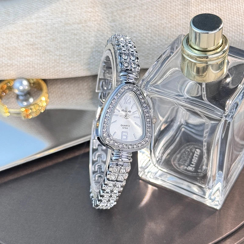 Luxury Women's Diamond-Set Snakehead Quartz Watch Alloy Case Bracelet - Multiple Colors
