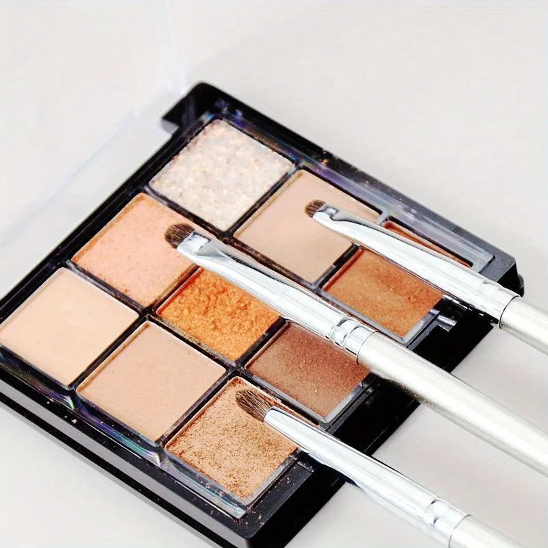 Small Eyeshadow Brush with Horse Hair & Plastic Handle for Precise Makeup Blending