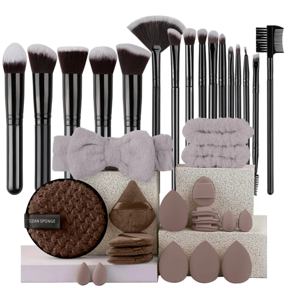 Professional 16-Piece Makeup Brush Set with Soft Synthetic Bristles for Face Eye Contouring