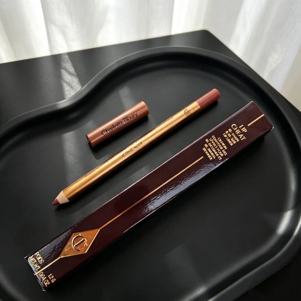 Makeup Gift Set with Lip & Face Primers and Illuminating Base – Christmas Gift for Her