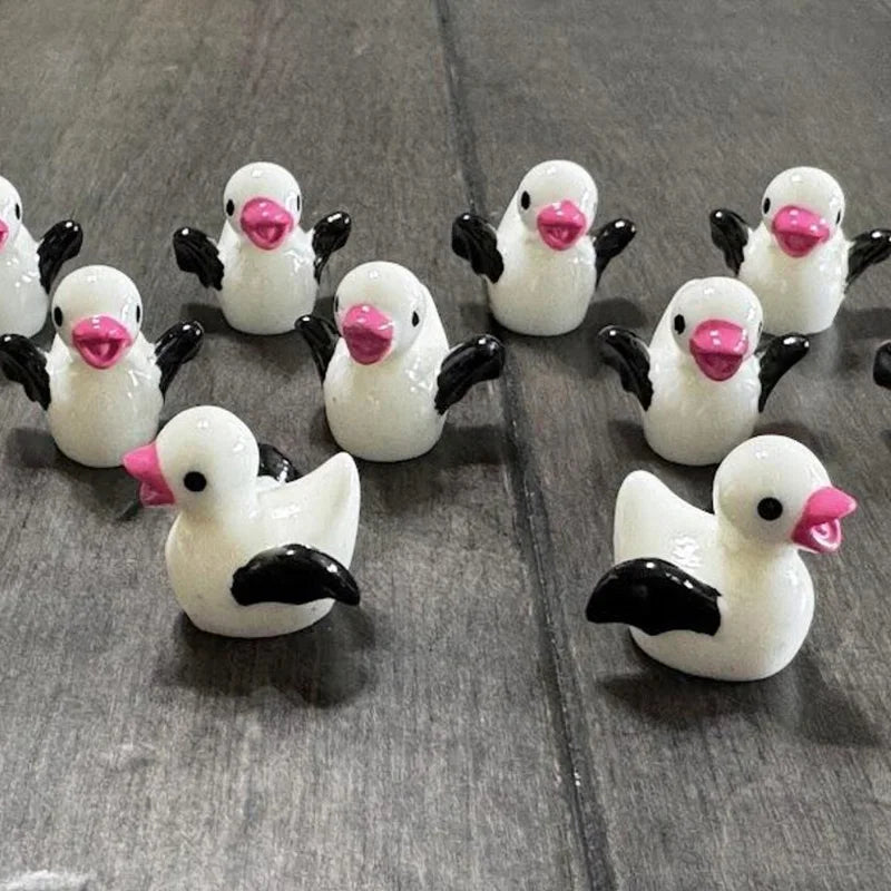 Mini Resin Duck Ornaments for DIY Micro Landscape, Halloween Decor, 5 or 10 Pieces