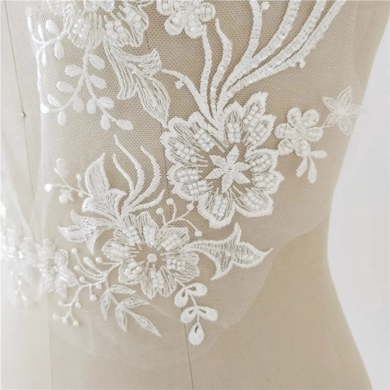 Wedding Dress Decorations with White Lace Flowers, 38x18cm, Pair