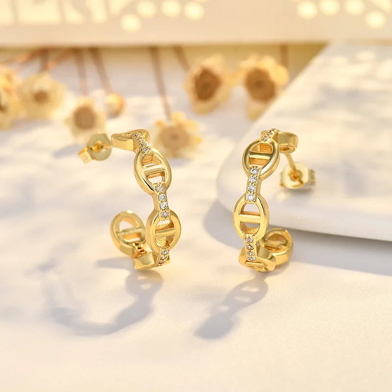 Minimalist Gold-Plated Pig Nose Chain Hoop Earrings with Cubic Zirconia