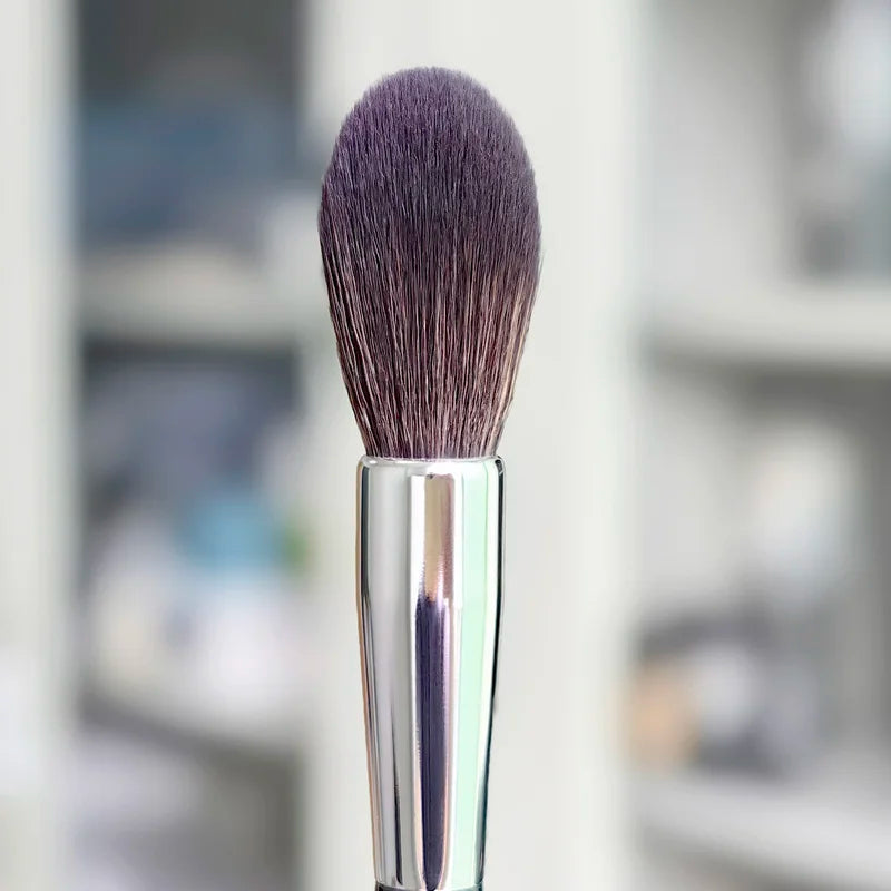 2-Piece Makeup Brush Set for Face Powder Blush Highlighter and Luminizer