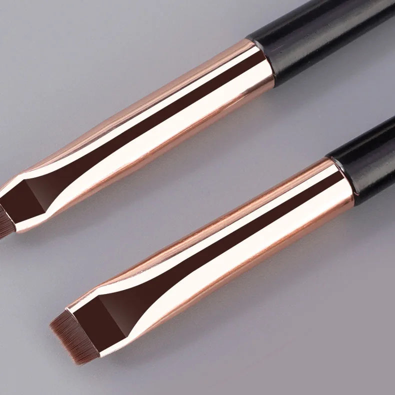 Set of 3 Makeup Brushes for Eyeliner and Eyebrow Contouring - Portable Flat Fine Detailing Tools