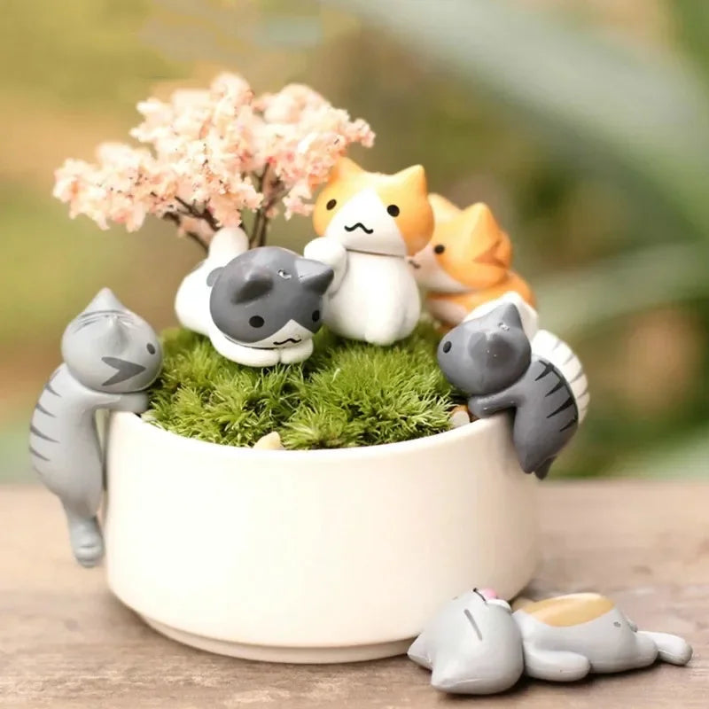 Miniature Lucky Cat Garden Decor Set - Resin Bonsai Landscape Ornaments - 6 Pcs