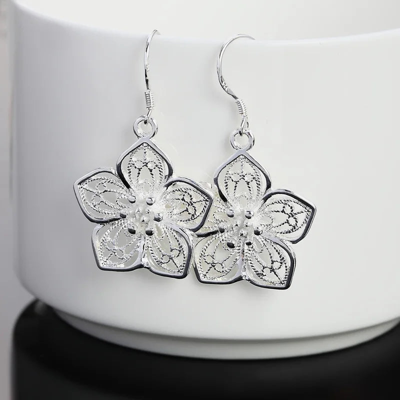 Retro Silver Flower Earrings for Women - Fashion Jewelry for Party Wedding