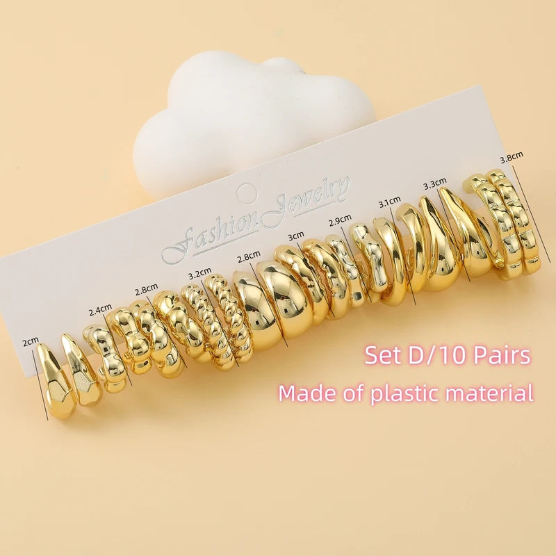 Fashion Earrings Set 10/40 Pairs Ladies Jewelry with Gold-Plated Plastic Material