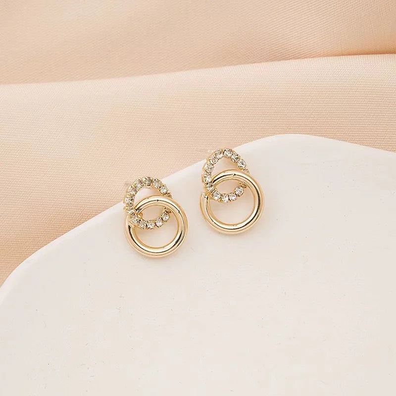 Women's Diamond-Encrusted Circle Earrings - Elegant Daily Wear Jewelry