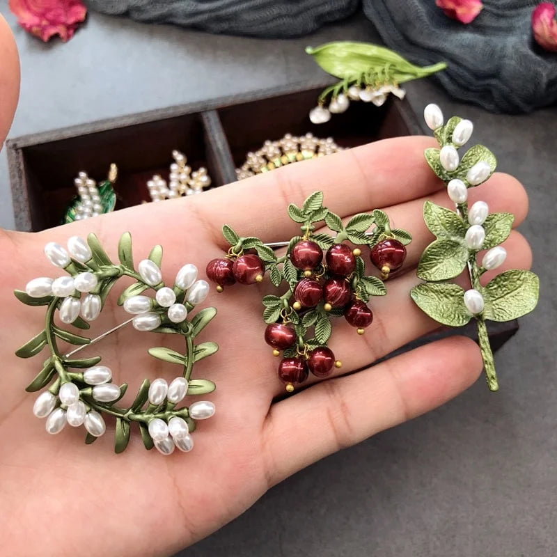 Antique Enamel Pearl Brooches for Women Wedding Party Gift Jewelry