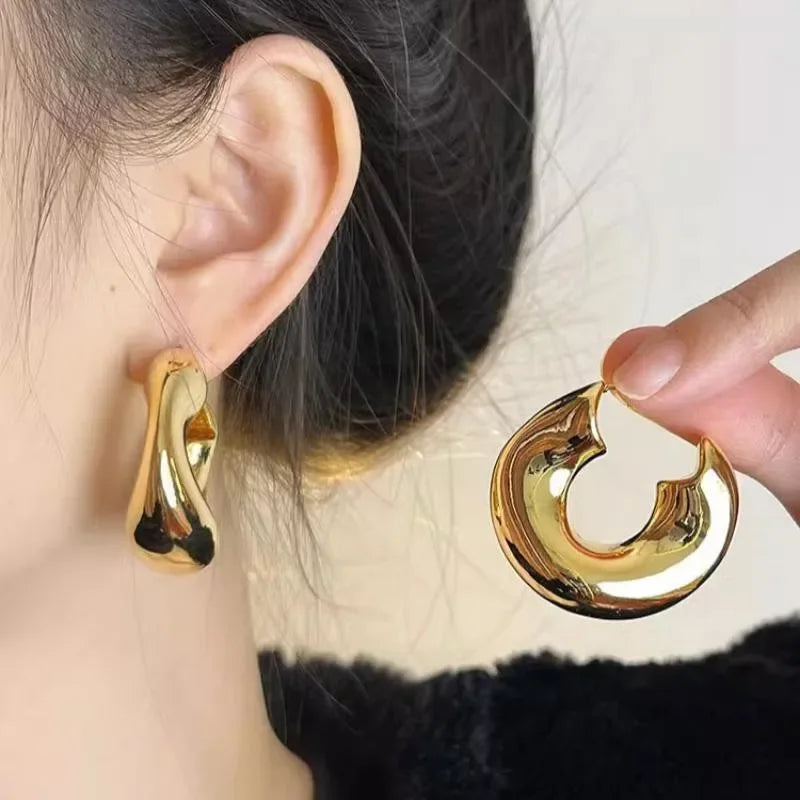 Geometric Irregular C-Shaped Circle Hollow Earrings for Women - Fashion Jewelry
