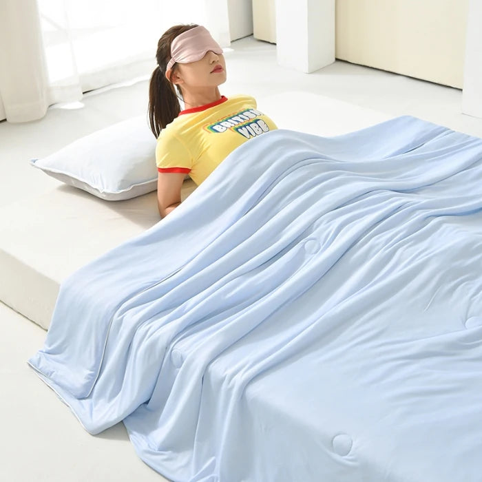 Cooling Summer Comforter Blanket Twin/King Size Reversible Ice Silk Bed Cover
