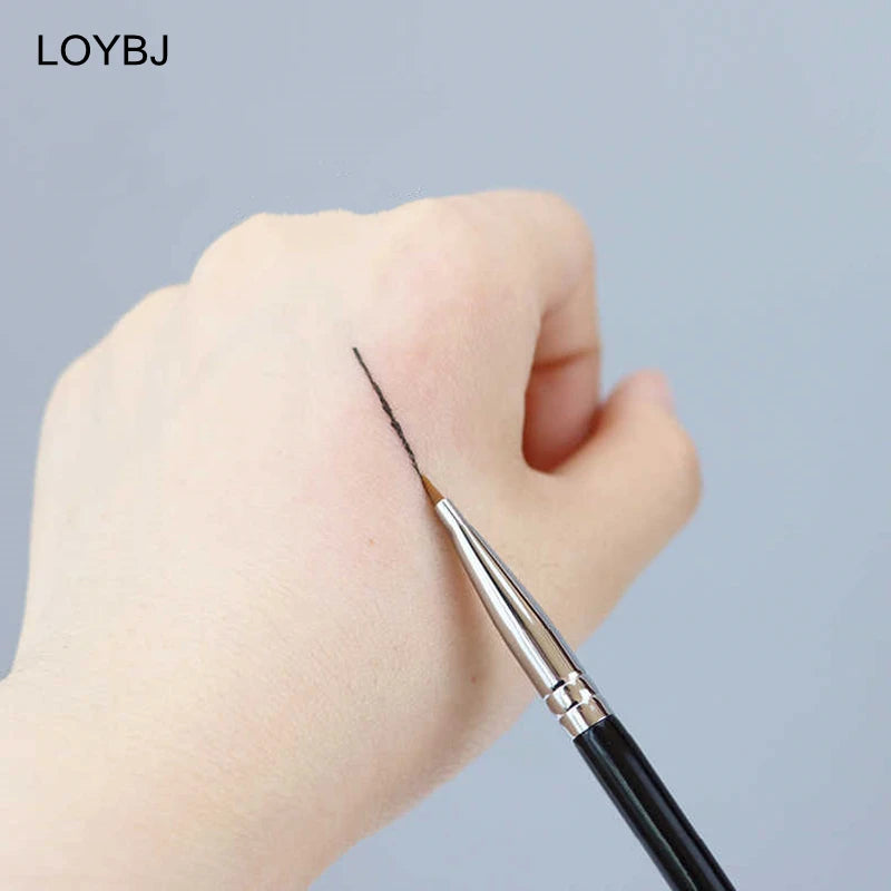 Eyeliner Brush Set for Precise Eye Makeup - Bent & Straight Fine Liner Makeup Tools