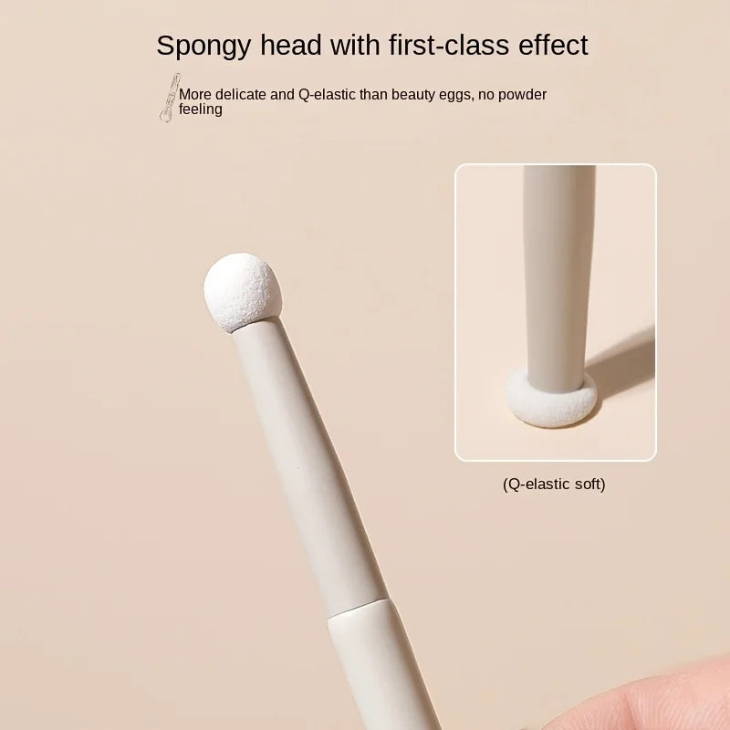 Double-Headed Concealer & Makeup Brush with Synthetic Bristles & Sponge Tip