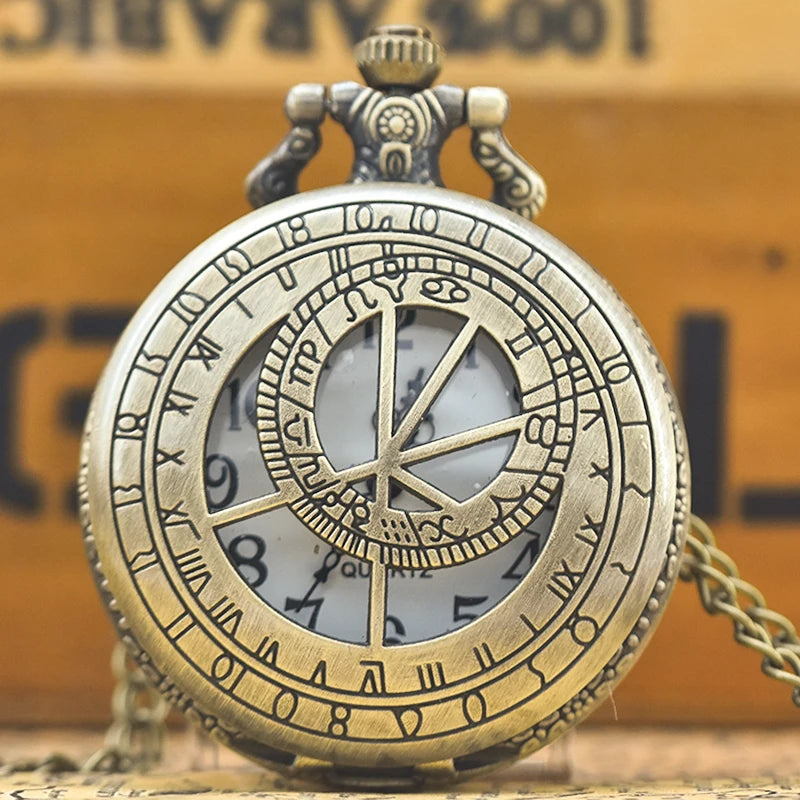 Retro Charm Quartz Pocket Watch Necklace Pendant - Geometric Hollow Carving