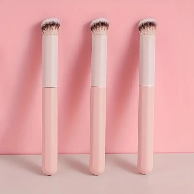 Mini Bevel Flat Top Makeup Brush for Concealer & Under Eye Details